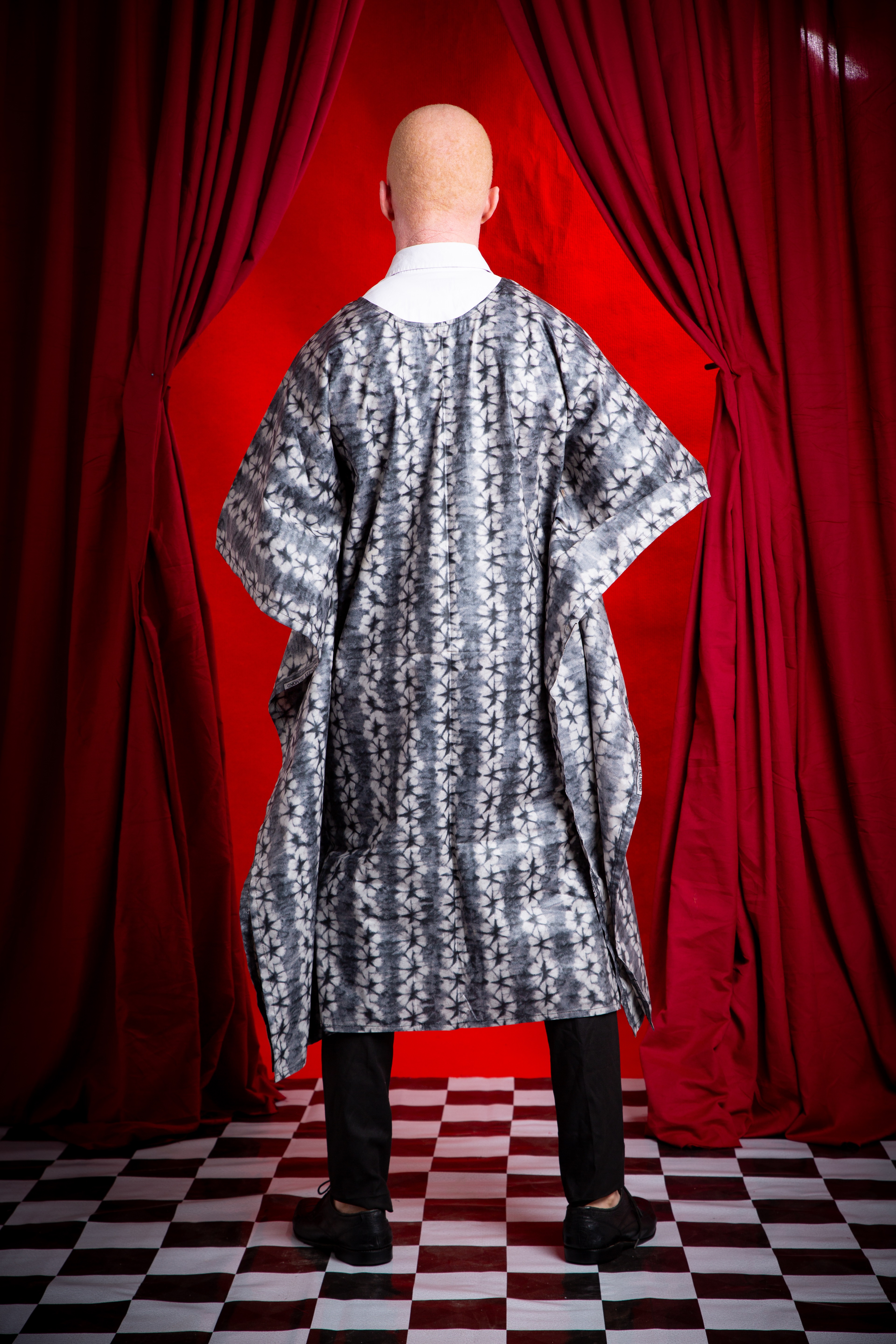 Image 2 of Ela silver cotton batik unisex boubou (TEGUE)
